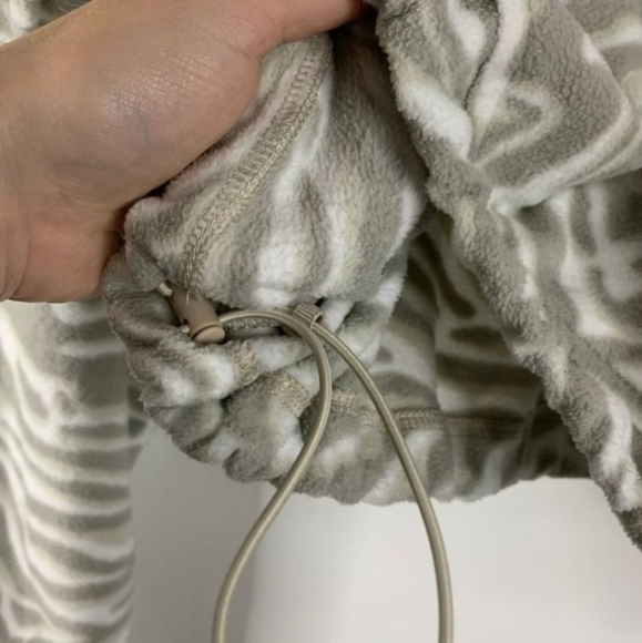 TNA Polar Half Zip - Picture 3 of 3